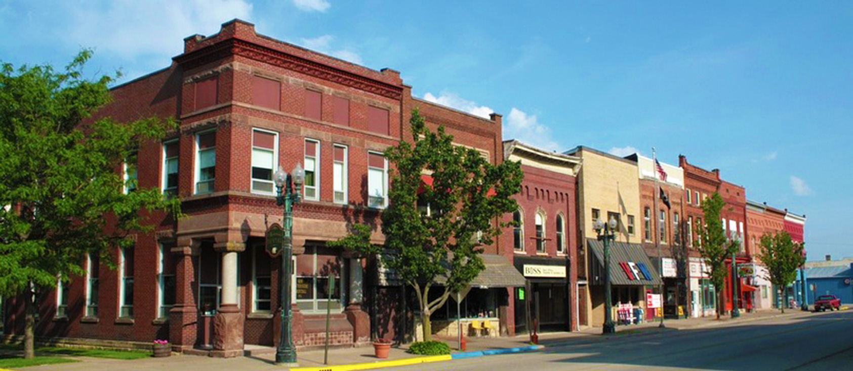 Large photo of historic downtown Savanna, Illinois